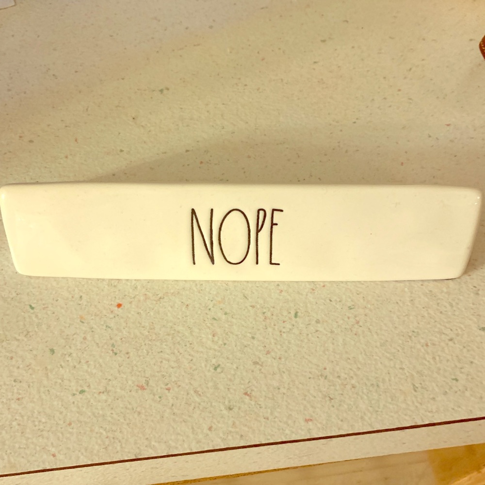 Rae Dunn desk plaque decor